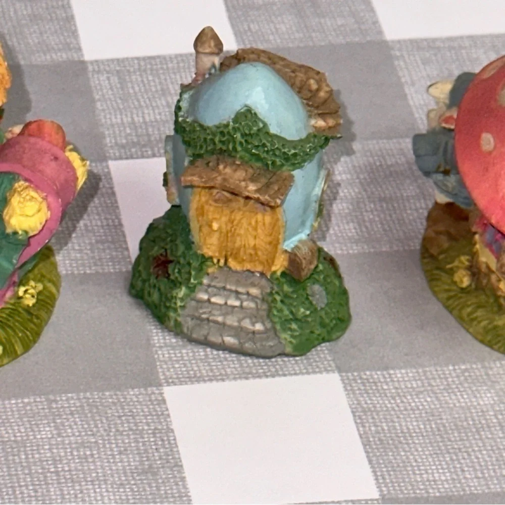 Bunny Rabbits Small Village Figurines Lot of 3 Mushroom Teapot Rabbit Houses